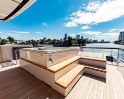 ferretti-860-beso-exterior-017